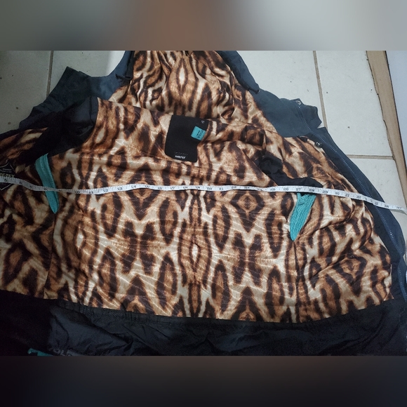 Volcom snowboard jacket - Picture 12 of 13